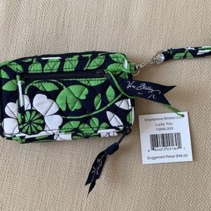 Vera Bradley Smartphone Wristlet 2.0 New With Tags